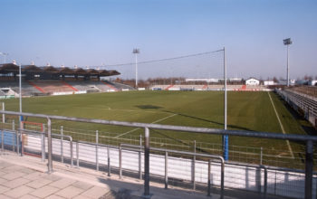 Stadion am Sportpark vor dem Umbau 1999. Bildrechte: Archiv SpVgg